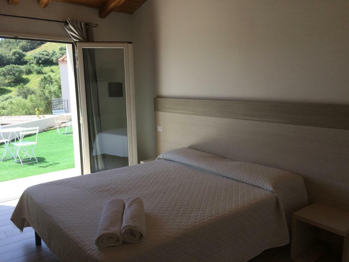 Sole&Sale Panzió San Teodoro  Kültér fotó