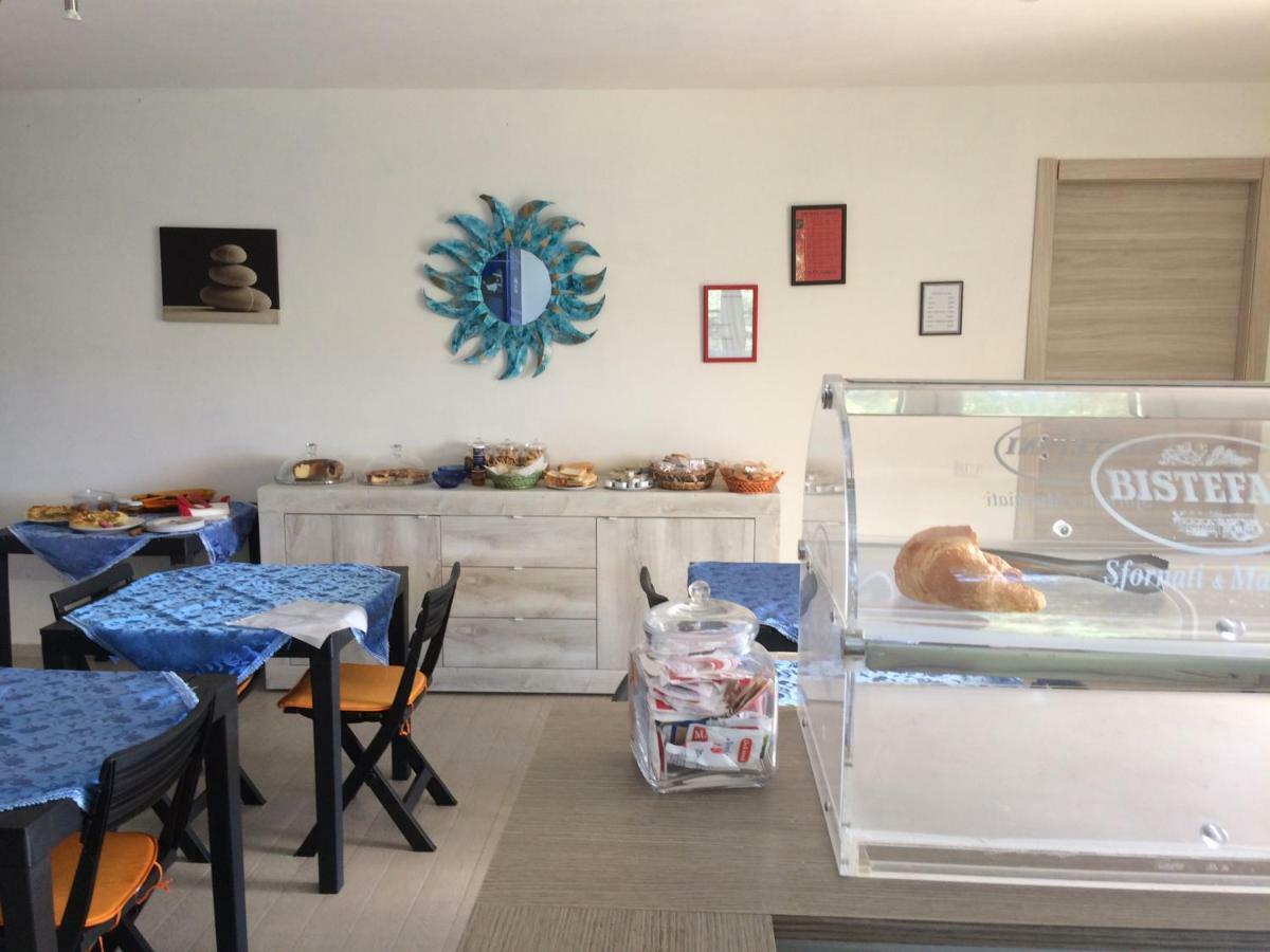 Sole&Sale Panzió San Teodoro  Kültér fotó